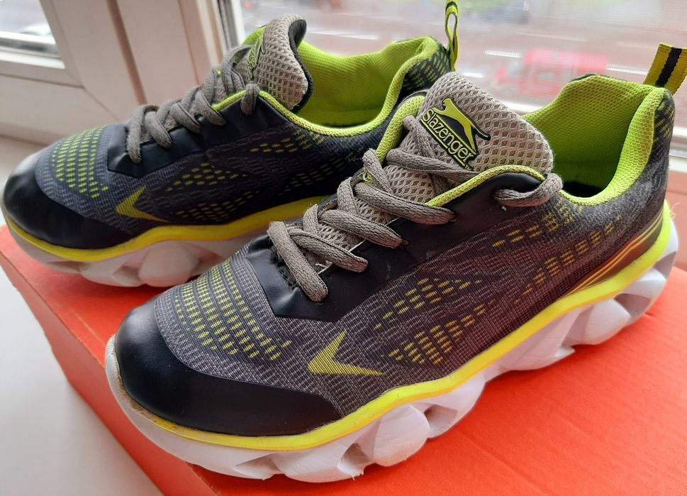Кроссовки slazenger p33 (20,5 см)
,оригинал