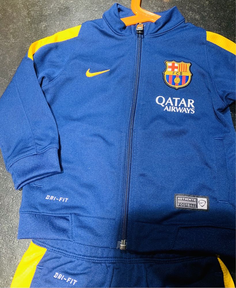 Dres Nike DRI Fit  FC Barcelona rozmiar 80-85 cm oryginalne