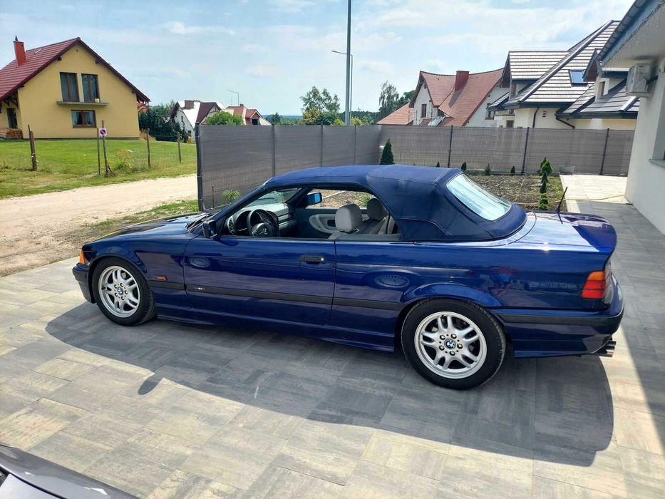 BMW 320i cabrio e36