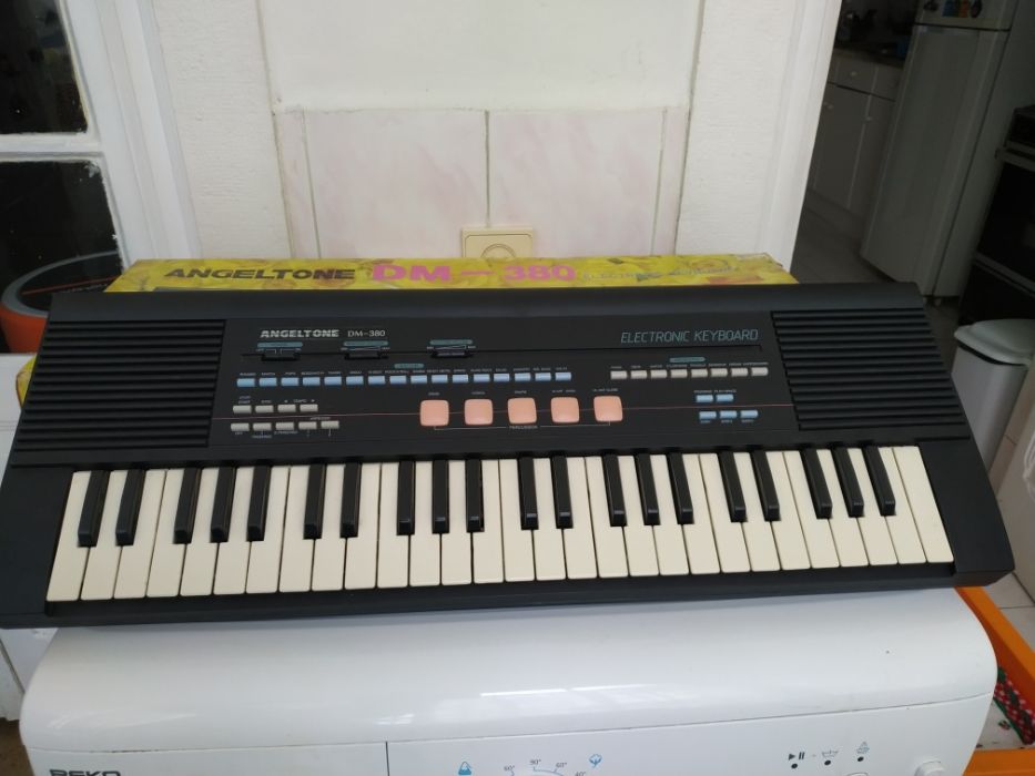 Teclado Angeltone DM-380