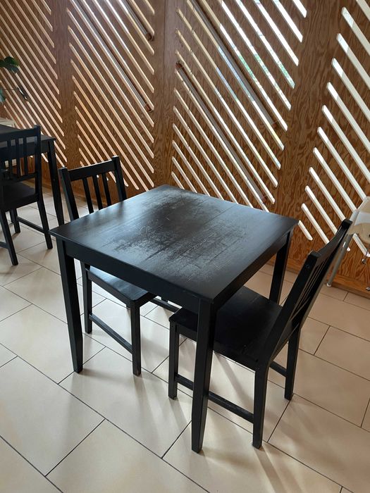 Zestaw 2 krzesła Stefan oraz stół Lerhamn, czarnybrąz 74x74 cm