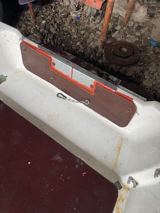 Продам пластикову лодку 3.50