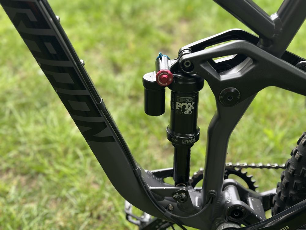 Radon Swoop L 29”