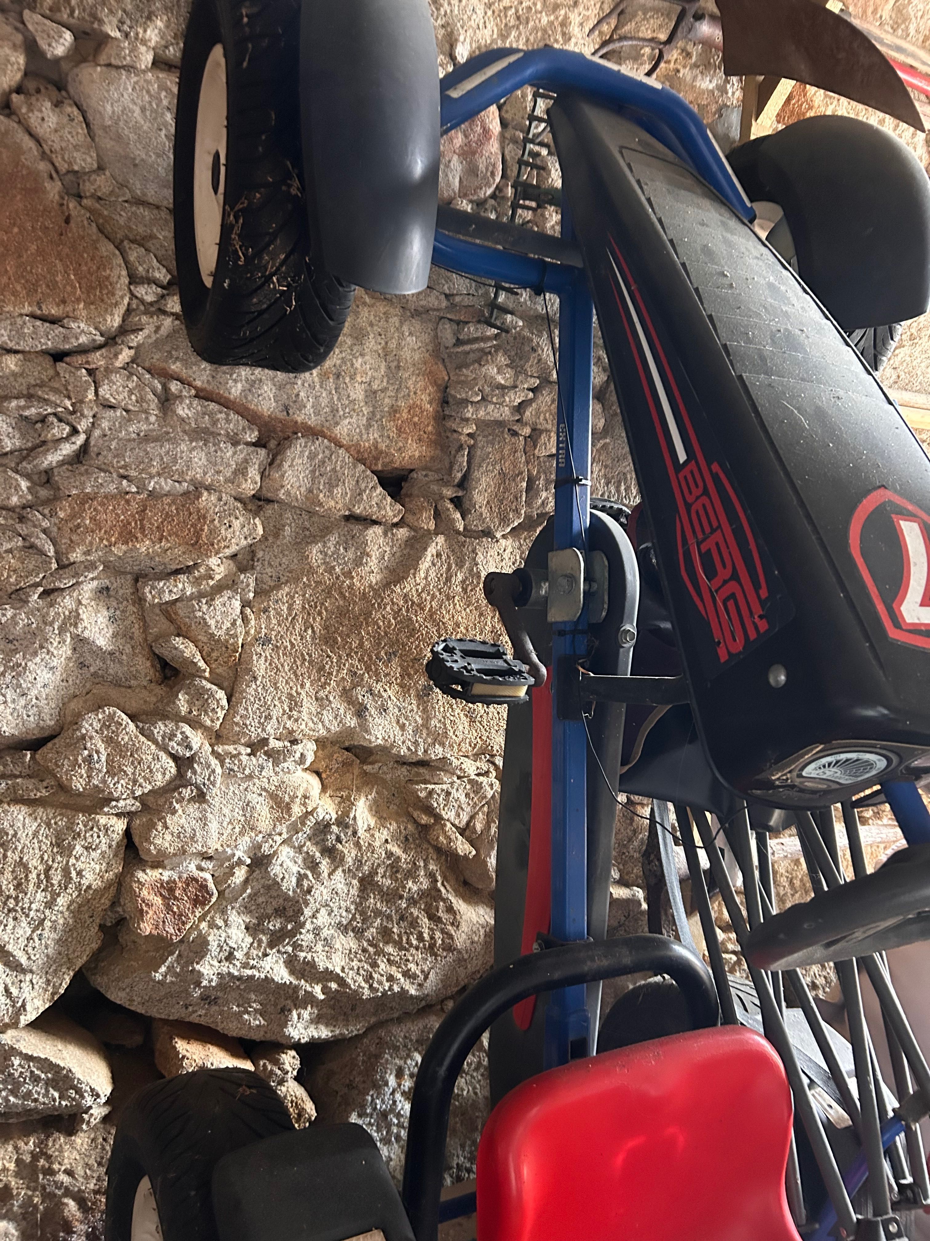 Kart 4 rodas, Desocupar Espaço