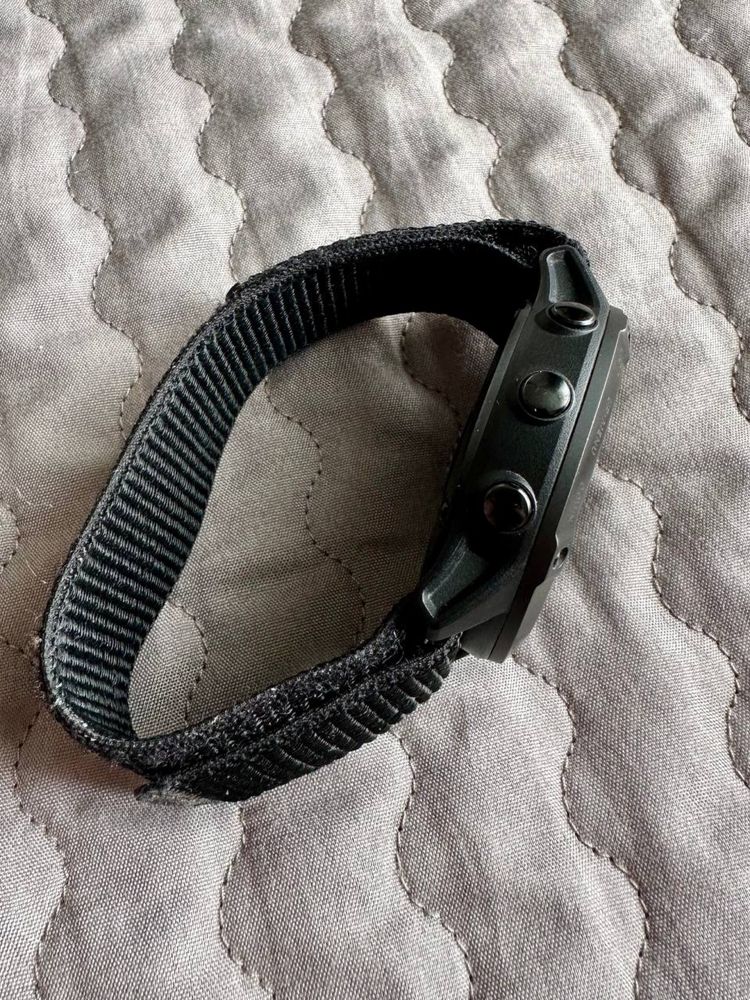 Смарт годинник Garmin Enduro Solar Titanium