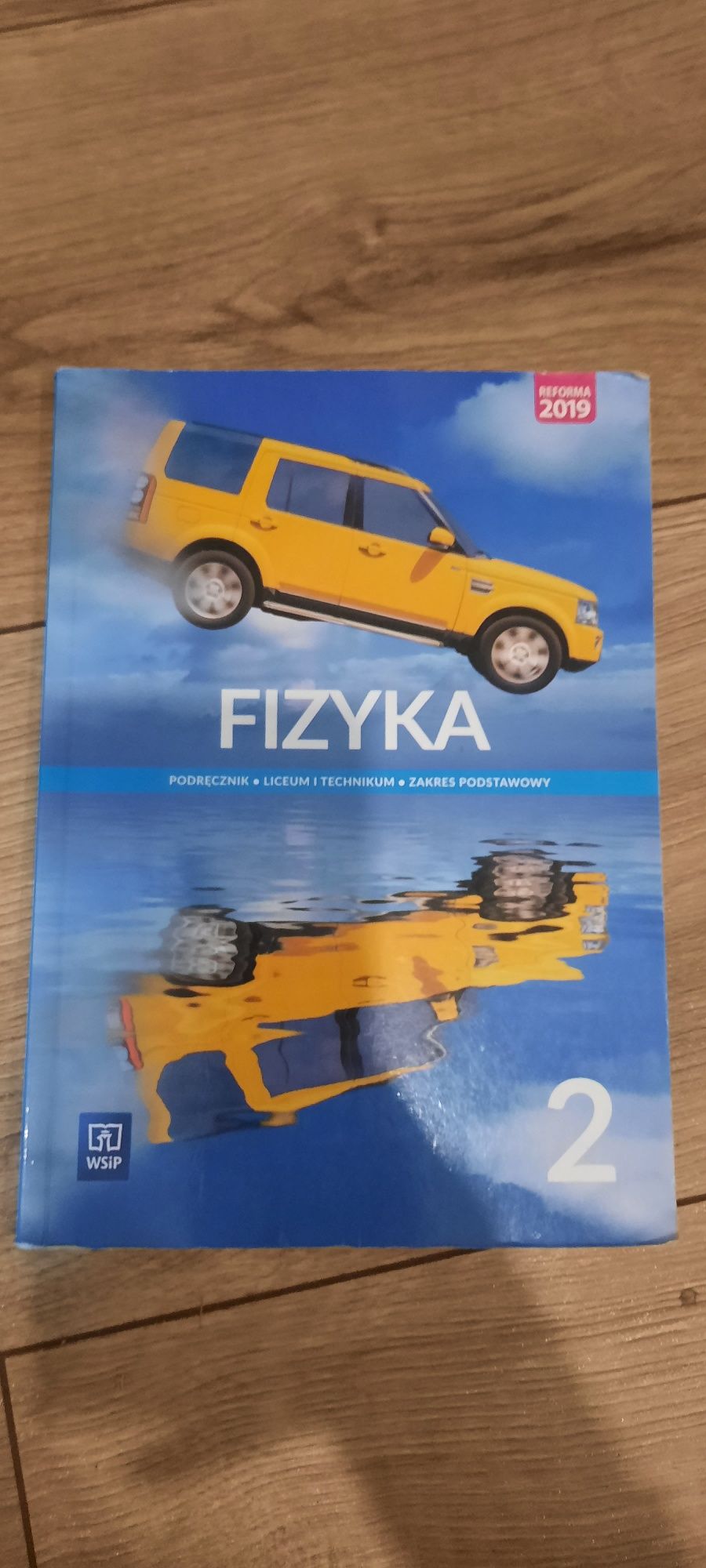 Fizyka 2 poziom podstawowy