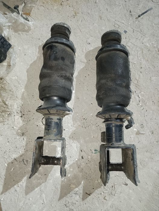 Пневмо подушка кабины Renault Magnum