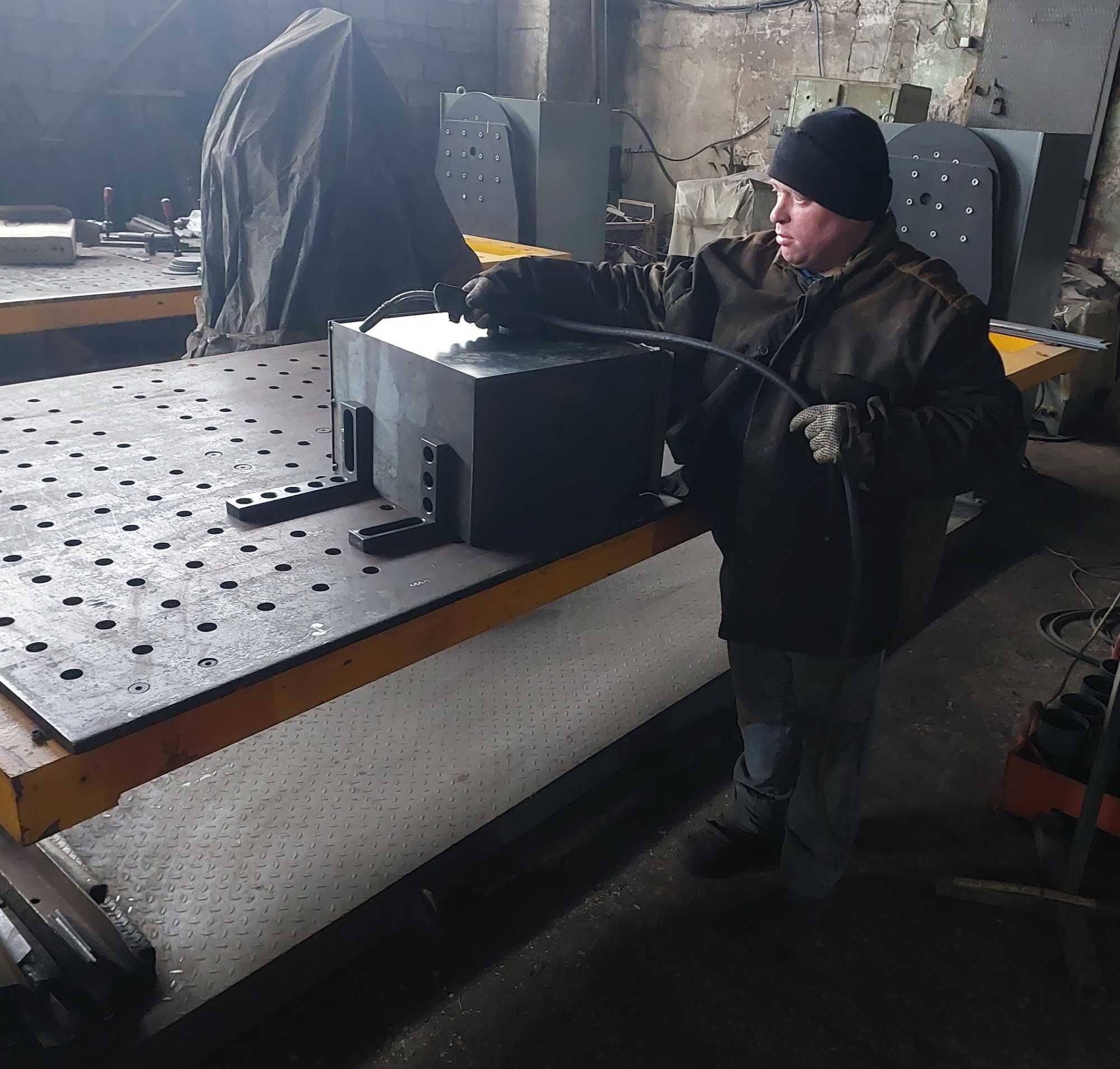 Зварювальні позиціонери маніпулятори обертачі НВ-1000-Т