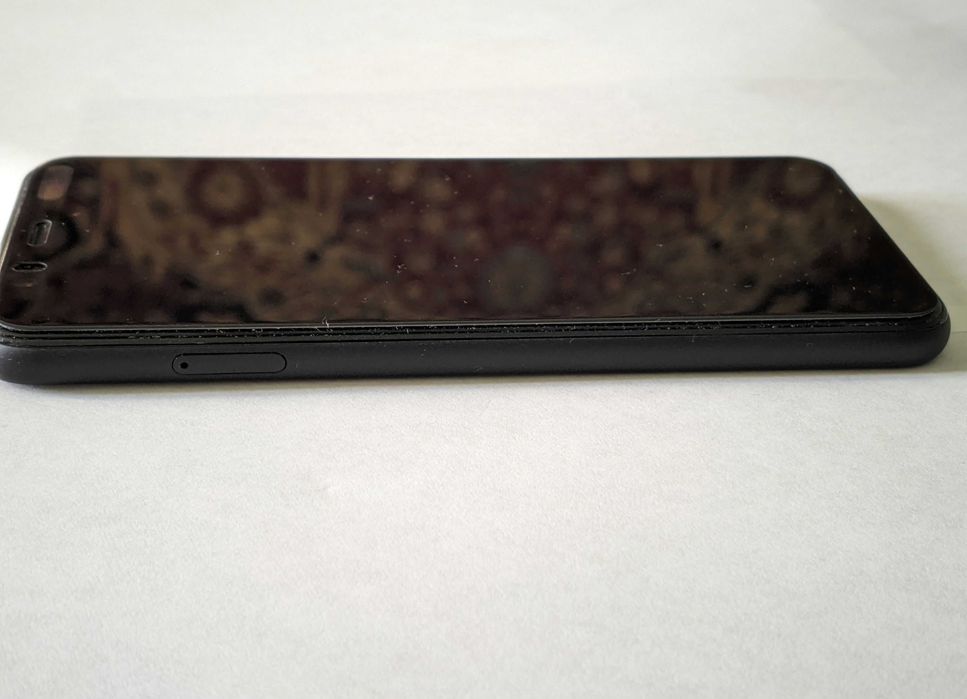 Google Pixel 4 6/64. Идеальное состояние + чехол!