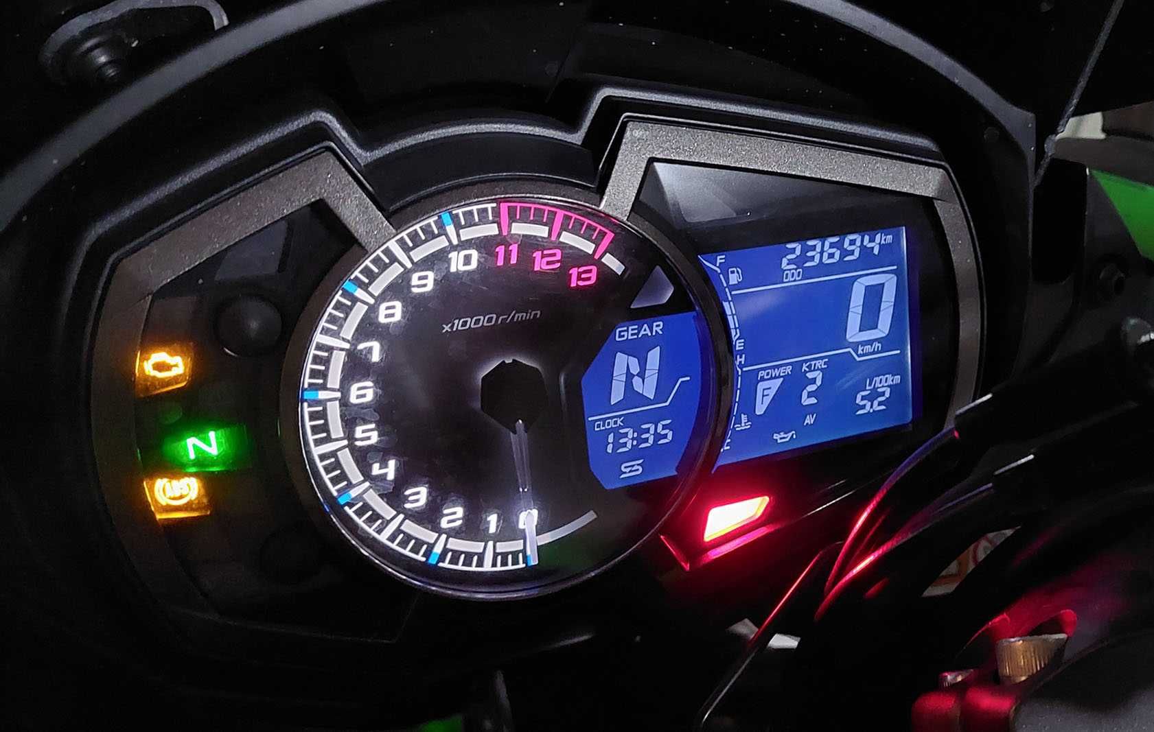 Kawasaki Sport Tourer 1000SX de 2017. Impecável.
