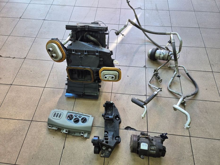 KLIMATYZACJA KOMPLETNA TRAFIC VIVARO PRIMASTAR 2.0 DCI 06-14r.