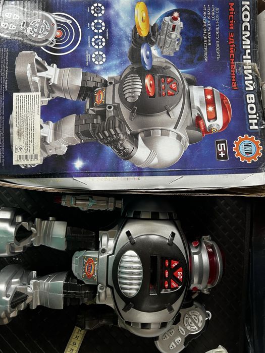 Іграшка Робот воін, стрільба, ходить, розмовляє