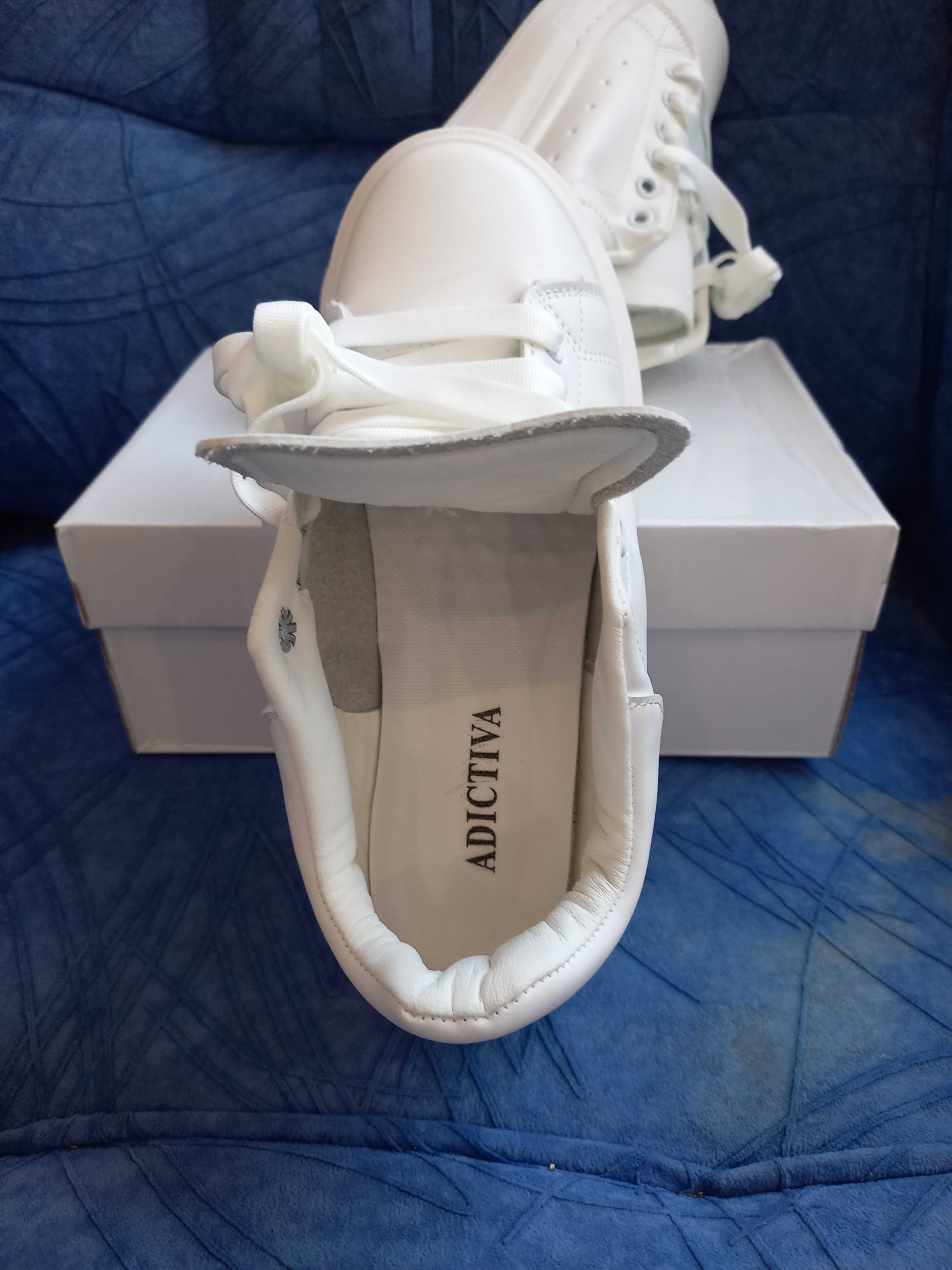 Жіночі ( підліткові ) шкір'яніі фабричні білі кросівки Xifa