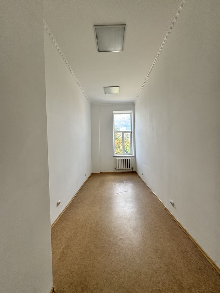 Здам комерційне приміщення, 430 кв.м. + 80 кв.м. підвал,в центрі міста
