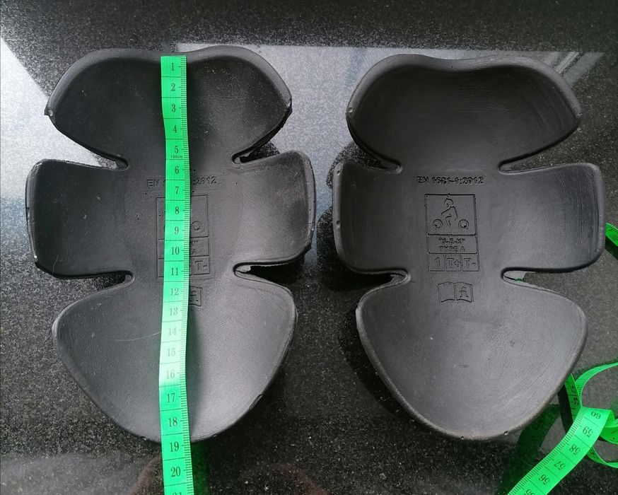 Захисні вставки SAFE TECH до мотокуртки