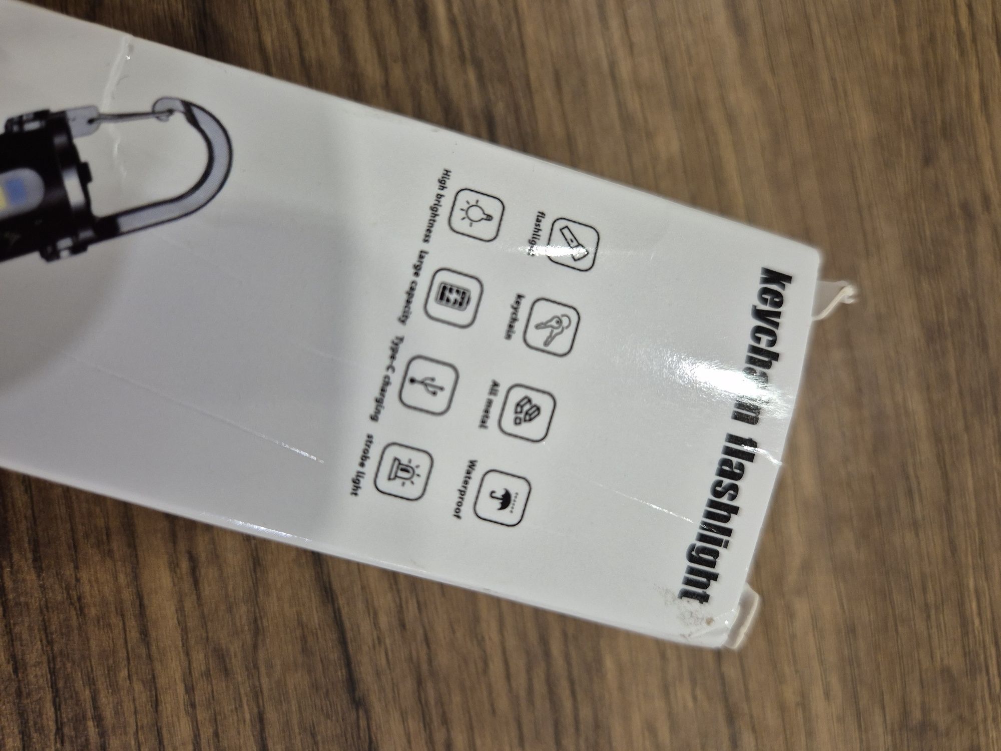 Lanterna de Chaveiro (Keychain Flashlight)