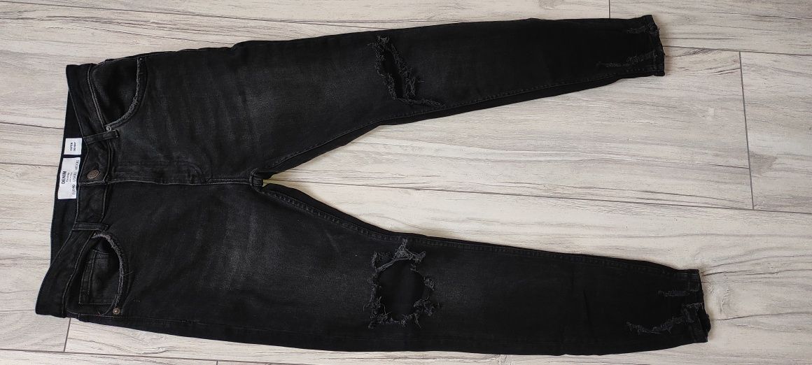 Spodnie dla chłopca z dziurami przetarciami  rurki jeans Bereshka Eur