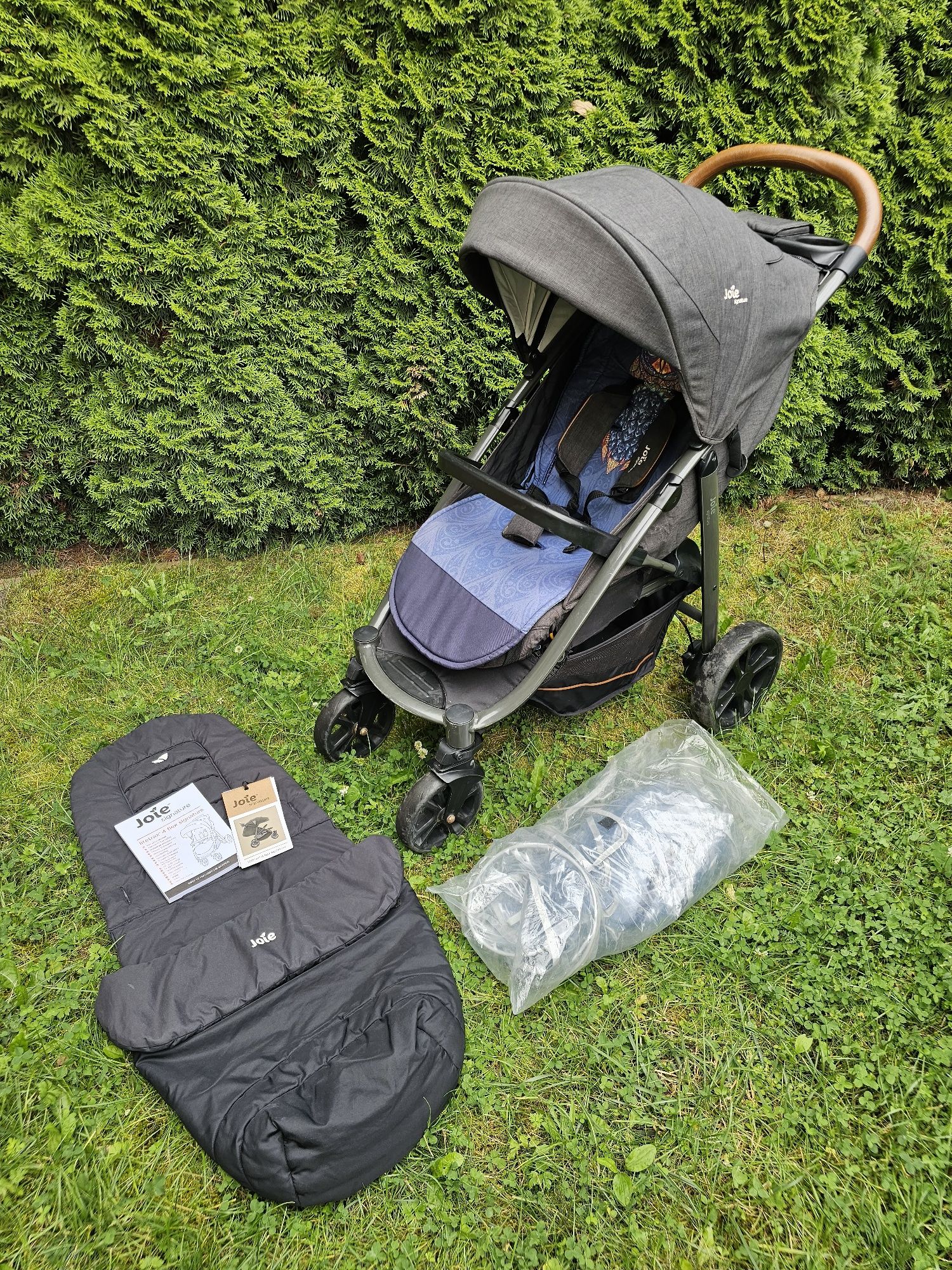 Wózek spacerowy Joie Litetrax 4 Flex Signature