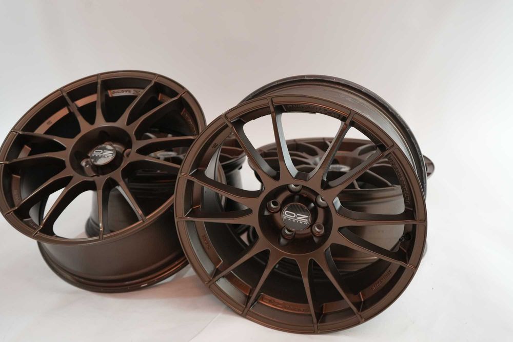 Alufelgi Felgi OZ Ultraleggera 8J ET38 R18 5x108