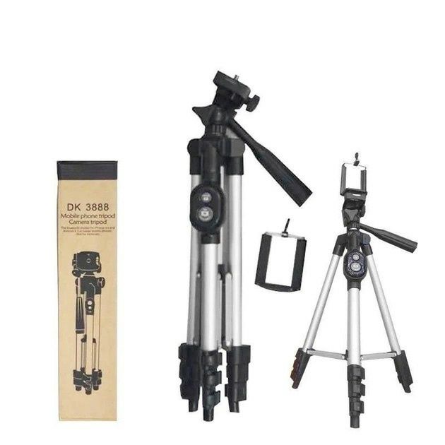 Трипод штатив Tripod  з пультом Bluetooth.