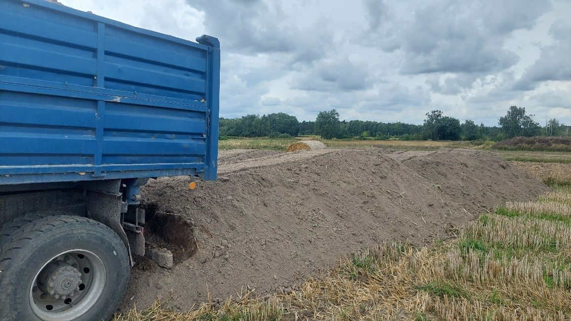 Ziemia polna na ogród, na podniesie terenu.