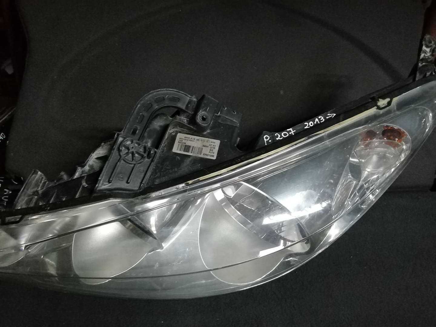 Farol peugeot 207 ano 2014