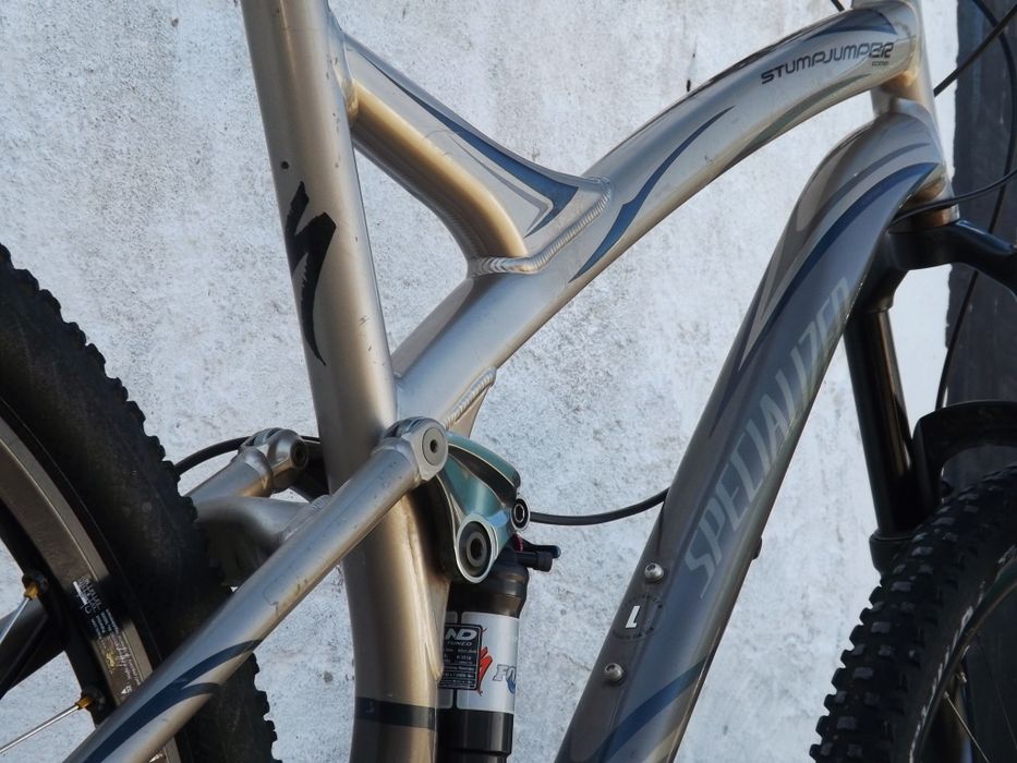 Bicicleta BTT Specialized StumpJumper Comp - Tamanho L - Roda 26"