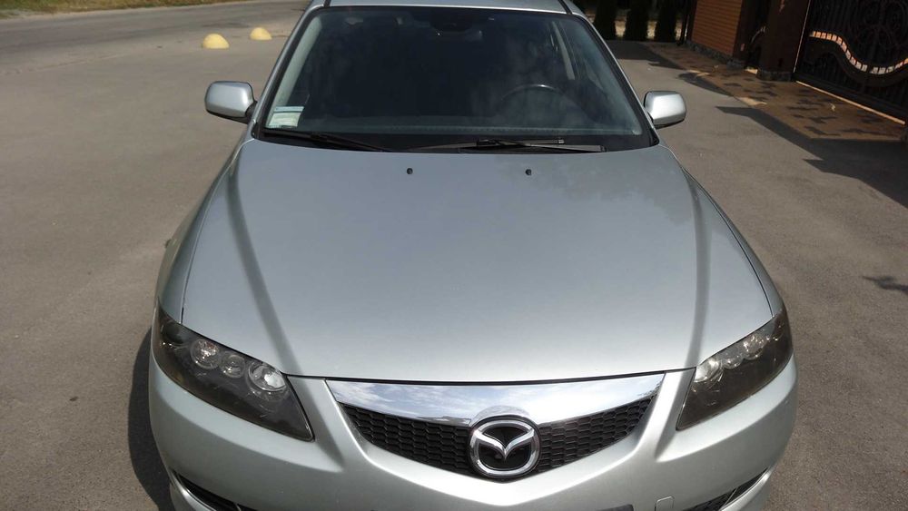 Автомобиль Мазда 6