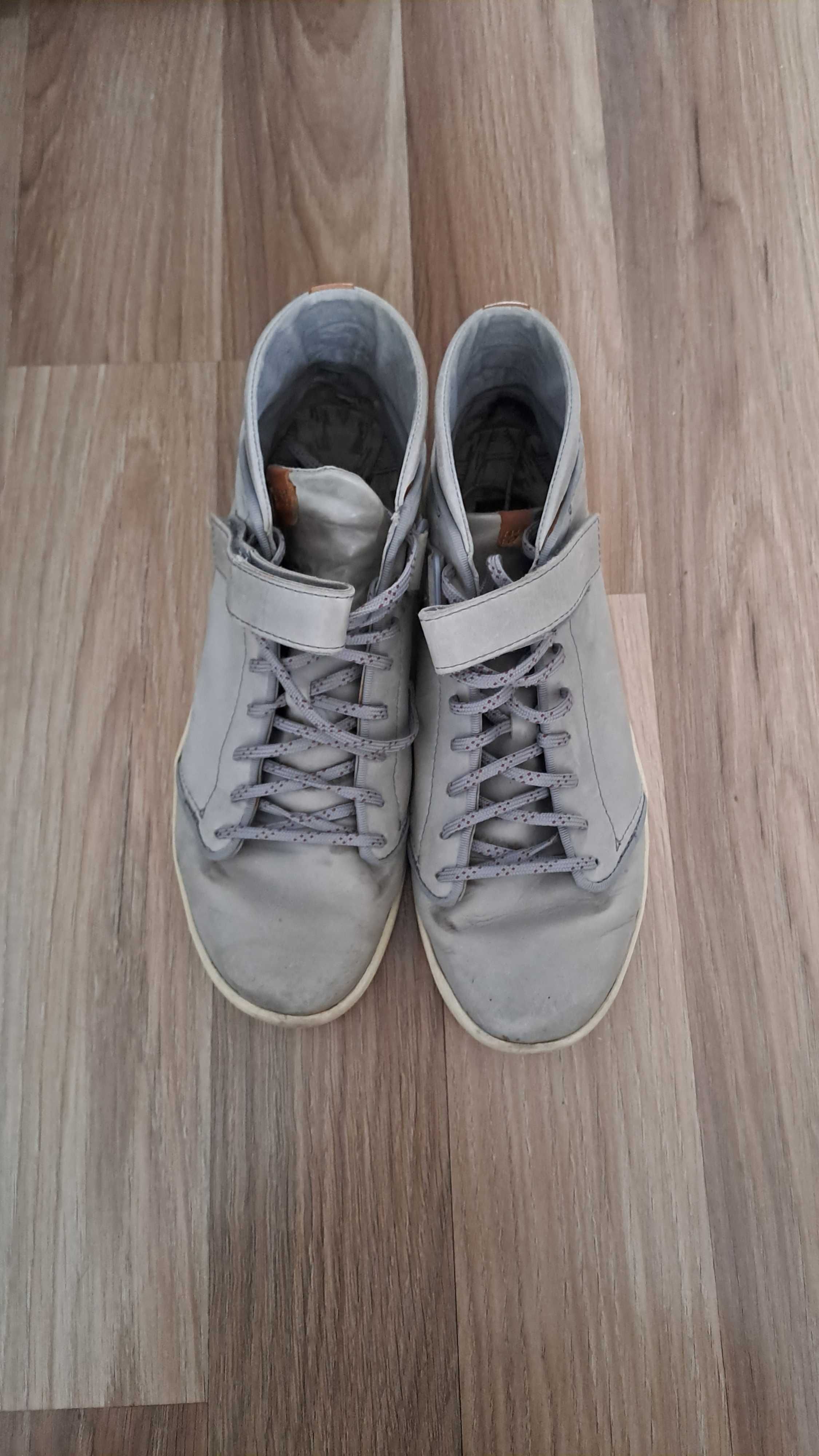 Skórzane buty Teva rozm. 40