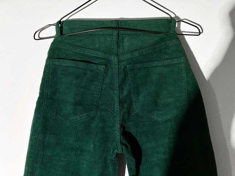 Жіночі вельветові штани H&M смарагдові EUR34