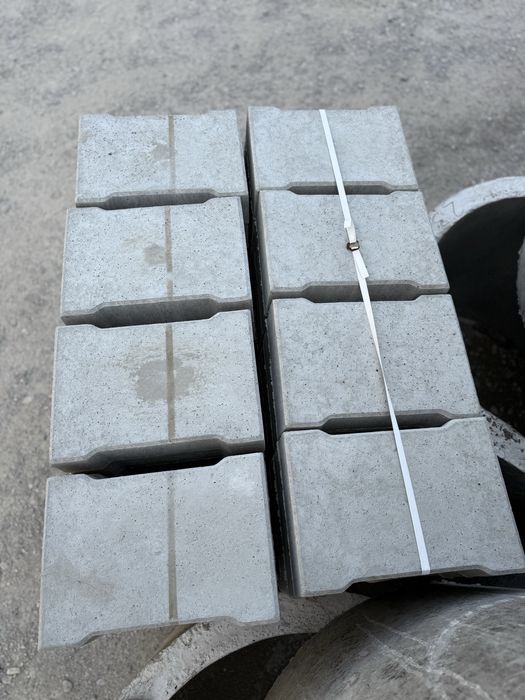 Бетонні жолоби, лотки, бетонні кільця для мостиків, канав, водовідводу