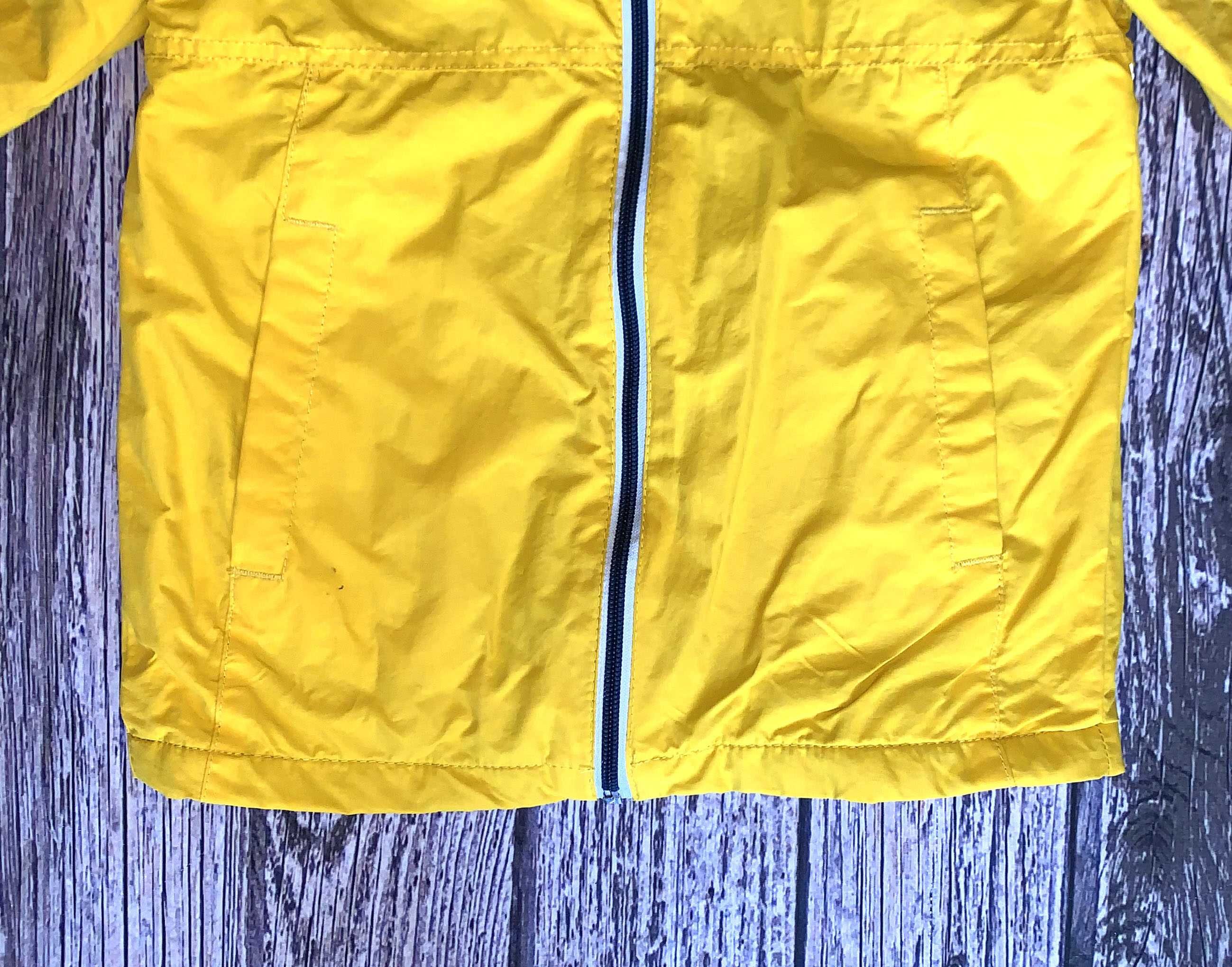 Куртка-ветровка H&M для мальчика 6-7 лет, 116-122 см