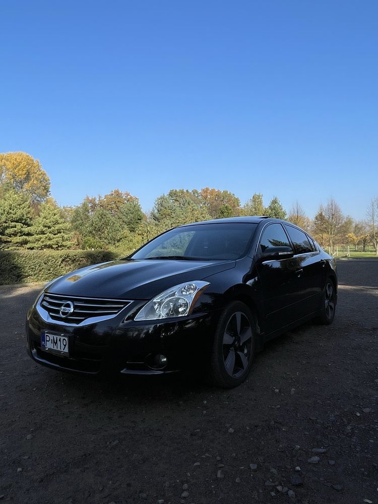 Nissan Altima 3.5 SR V6 CVT (Maxima)