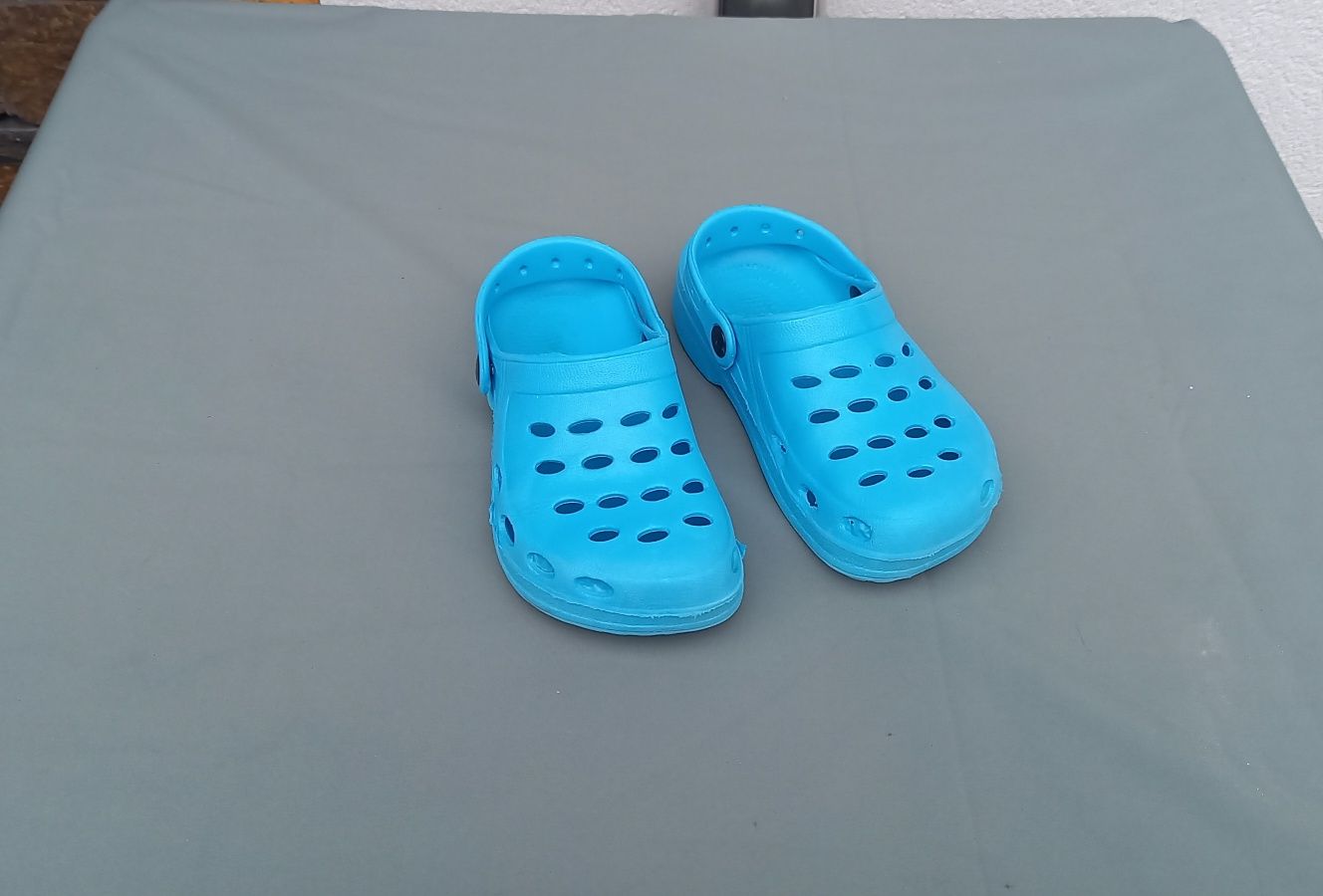 Crocs tamanho 32