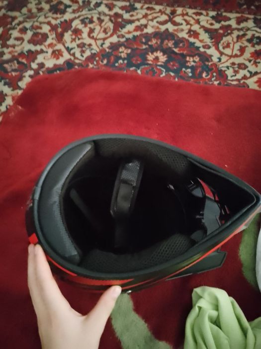 Шолом розмір 58-60