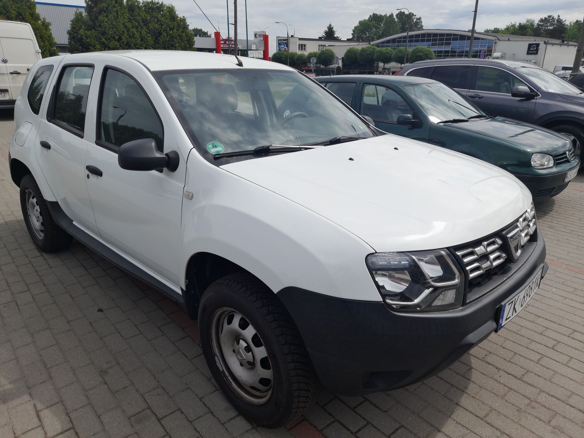 Dacia Duster 1.6 benz. 1 właściciel  przebieg tylko 120tyś km . 2015 r