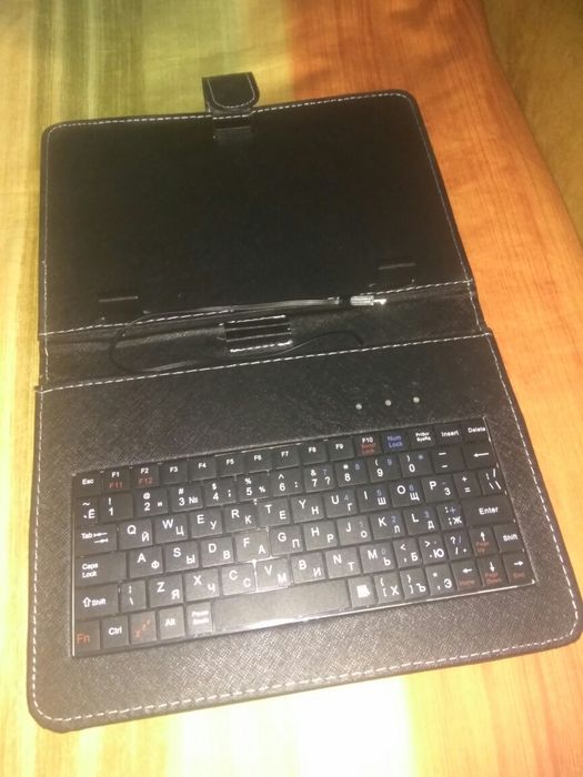 Чехол-клавиатура