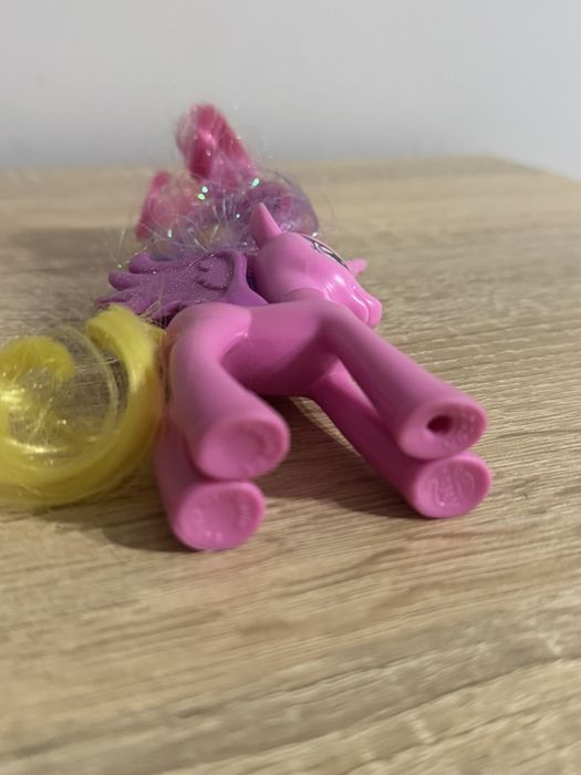 My little pony. Принцеса Каденс 2012, Кришталева імперія,  ексклюзивна