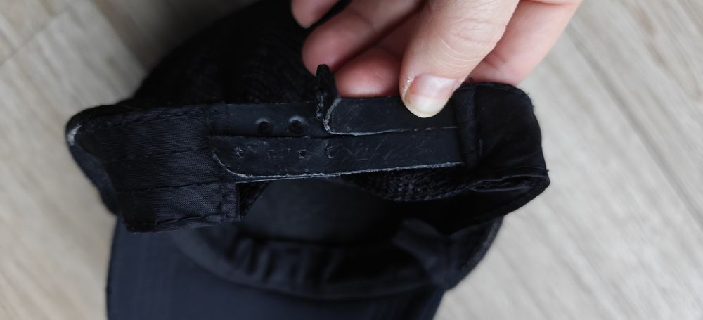 Czapka z daszkiem siateczką Batman