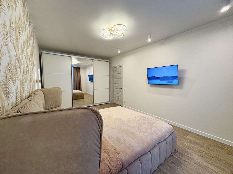 (8)Квартира подобово ЖК Рогатинський Люкс Центр Зоопарк новий ремонт