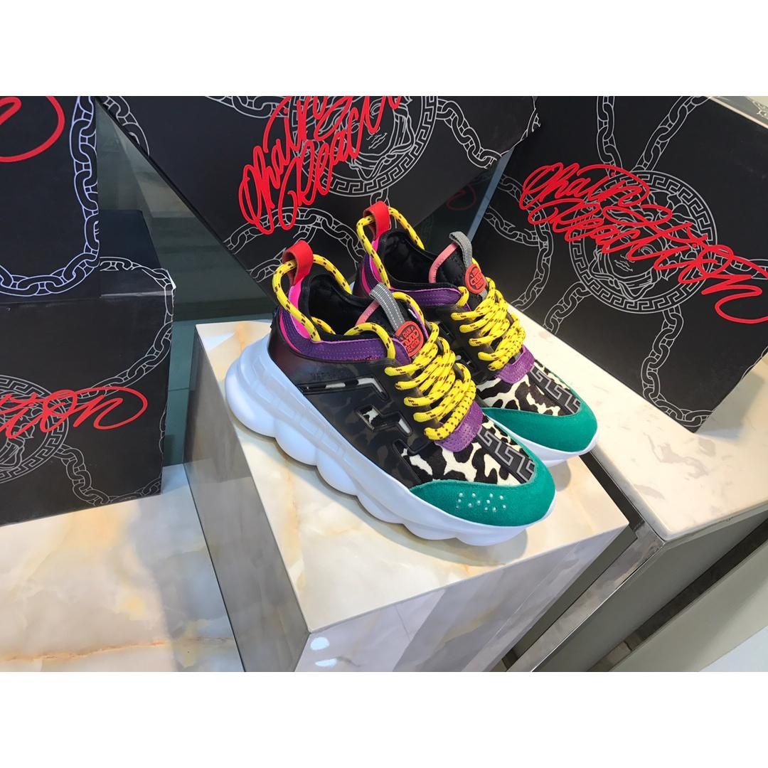 Versace chain reaction