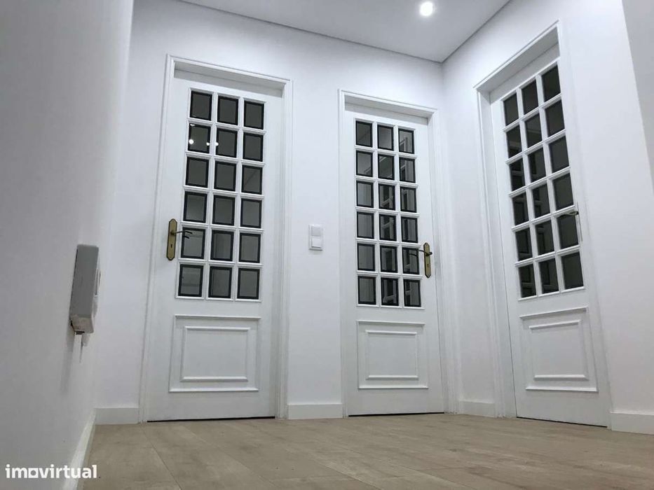 apartamento T3 em Linda-a-Velha