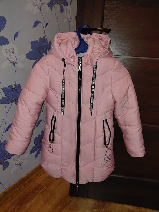 Зимова курточка на зріст 122см