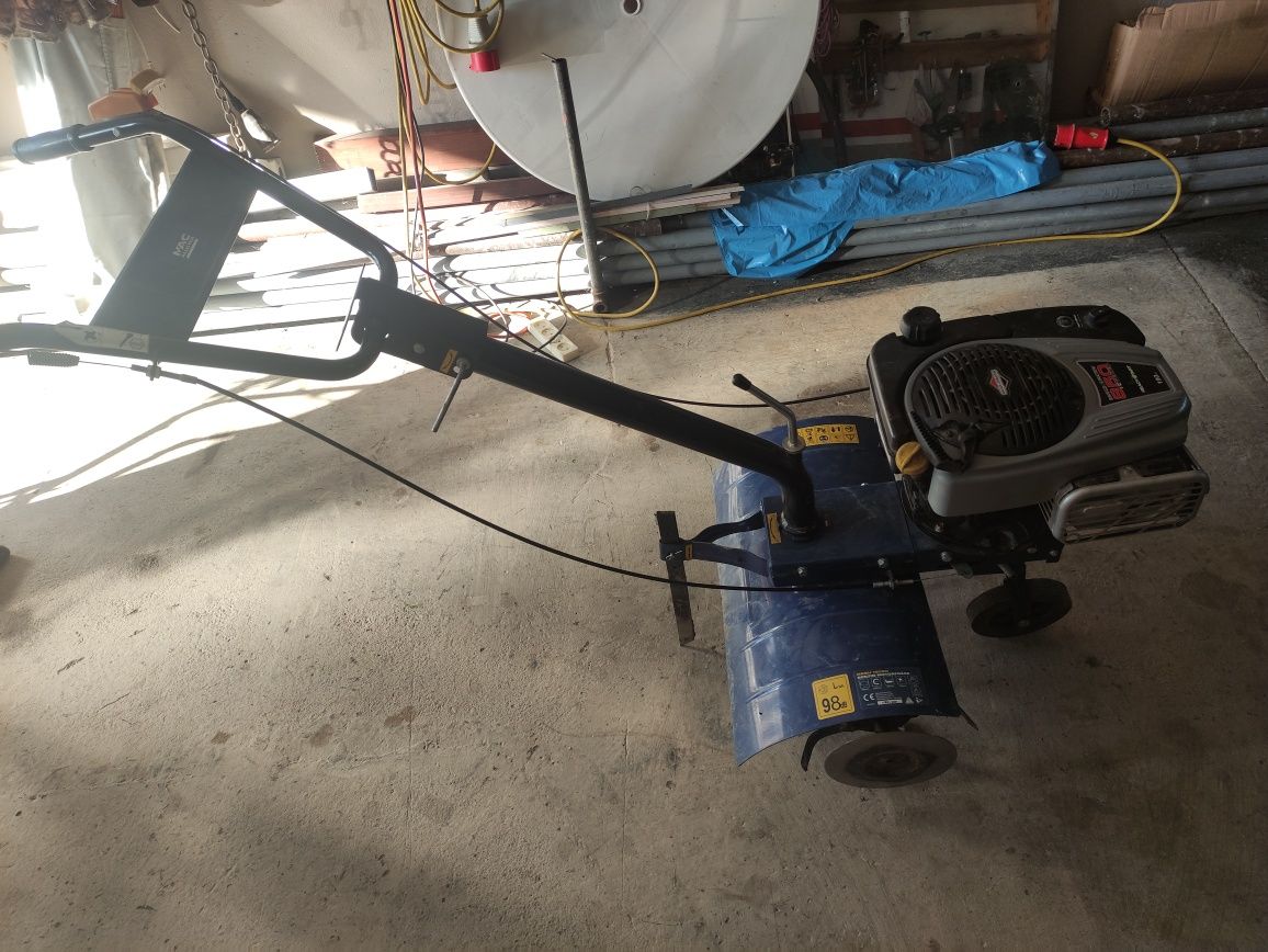 Glebogryzarka spalinowa silnik Briggs & Stratton 850 I/C Series 190cc