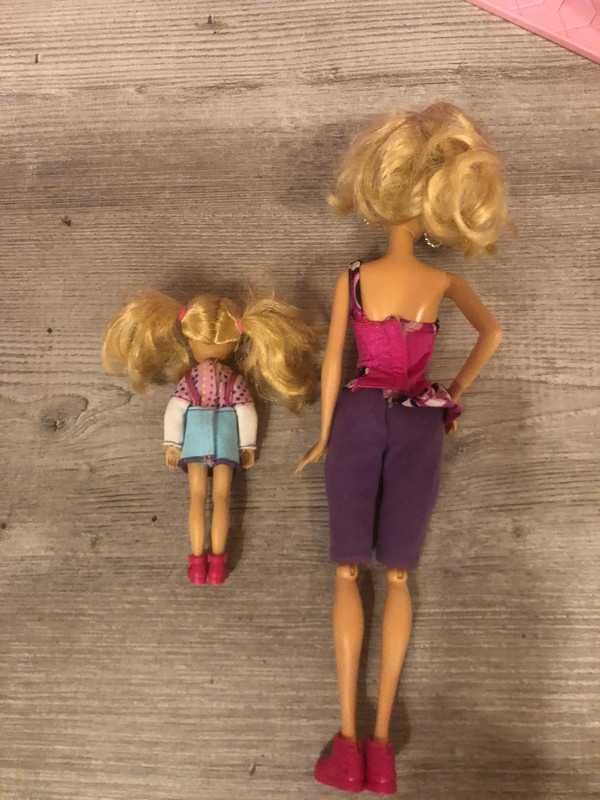 Domek lalek Barbie dużo dodatków dwie ładne barbie lalki