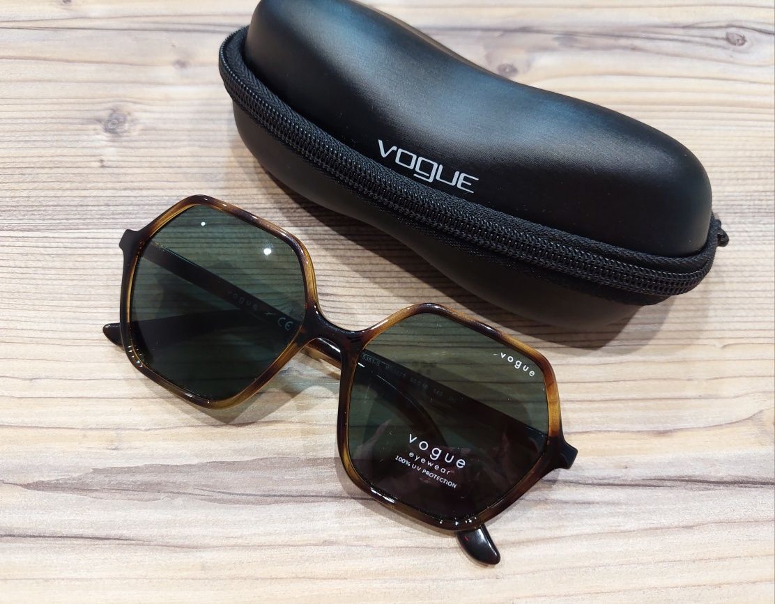 Женские сонцезащитные очки геометричной формы VO 5361-S от Vouge!