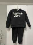 Спортивний костюм reebok