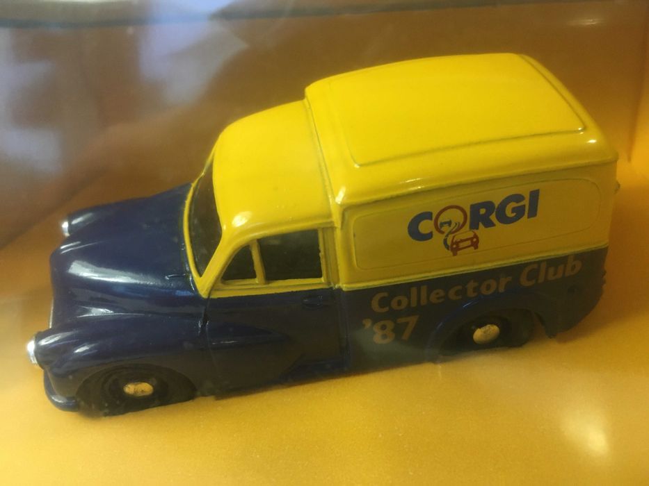 Morris Minor Van - Corgi -  esc.1/43 - como NOVO