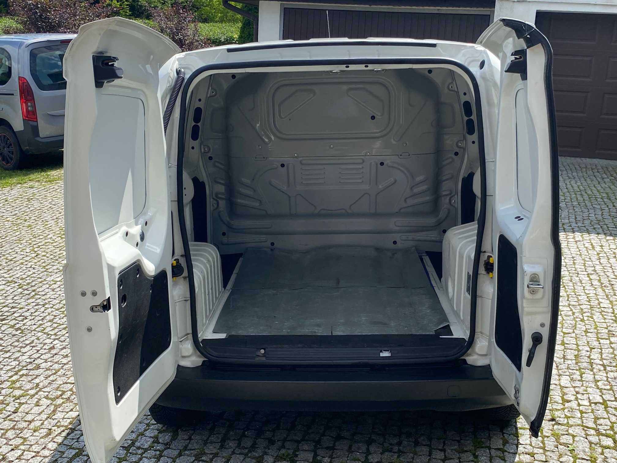 FIAT FIORINO 1.4 benzyna - stan perfekcyjny - pełna FV !