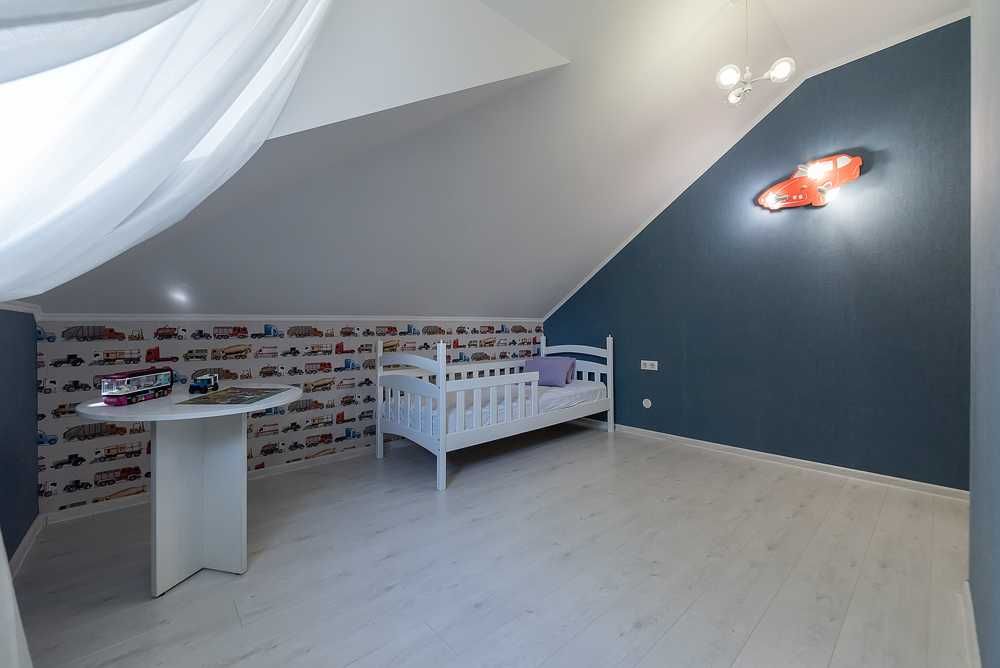 Продаж! Будинок 225м2+10 соток. М.Олександрівка. (метро 10км.)